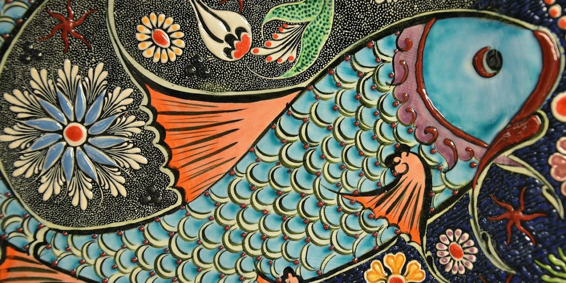 Sisustusmessil Interjöör 2018 tutvustab Meelis Tarto Tikkurila koolituskeskusest dekoratiivvärvide tehnikaid, trenditoone ja värvikaartide kasutamist