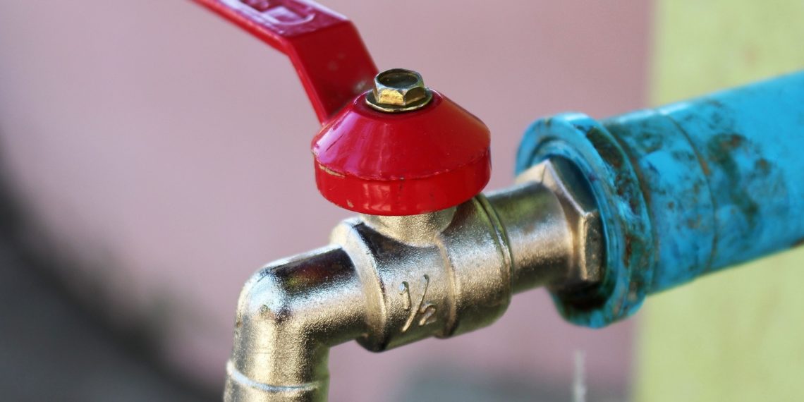 Foto: püstak ja torustik vahetamine