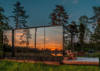 Bruno parimad palad, ÖÖD peegelmaja