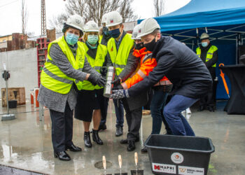 Põhja-Tallinna Tervisekeskuse nurgakivi panemine. Foto: Mapri Ehitus