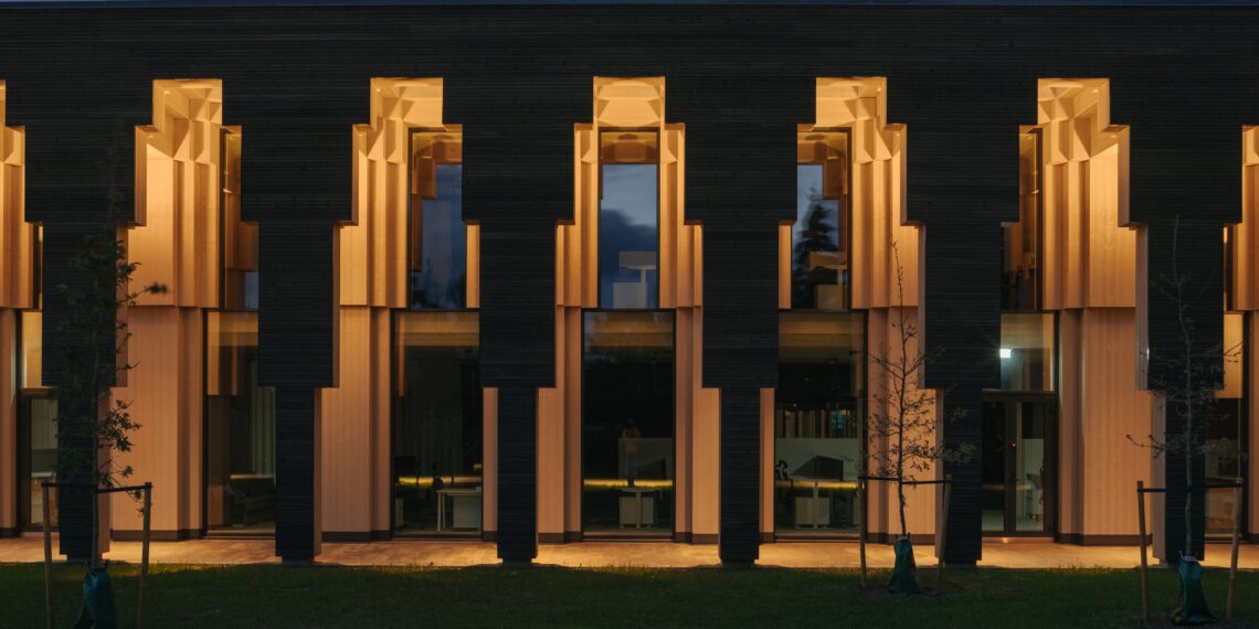 Aasta puitehitis 2020 - Saue vallamaja. Foto: Tõnu Tunnel