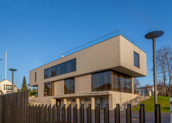 Betoonine kodu. Foto: Arne Maasik