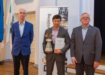 Betoonisõber 2021 on Tallinna linnavalitsus. „Betoonisõber 2021” aunimetus kuulutati välja 20. oktoobril 2021 Betooni Tehnoloogiapäeval Tallinna Tehnikakõrgkoolis.. Foto: Eesti Betooniühing