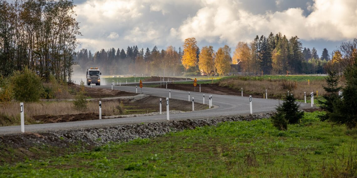 Uue teehoiukava maht on 1028 miljonit eurot, mis on võrreldes siiani kehtinud teehoiukavaga kasvanud ca 100 miljonit eurot. Foto: Tiit Veermäe