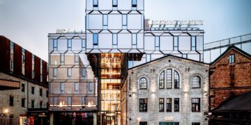 Eesti Ehituskonsultatsiooniettevõtete Liidu konkurss „Aasta ehitusprojekt – hooned 2021“ võitja, Rotermanni Ajamaja. Foto: Andres Raudjalg