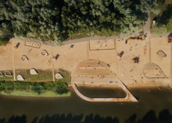 Eesti Maastikuarhitektide Liidu aastapreemia 2022 kandidaat. Emajõe linnaujula. Foto: Jaan Sokk