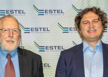 Aadu Lassi nimelise teedevaldkonna auhinna pälvisid Jaanus Taro ja Tiit Metsvahi. Foto: Karli Saul