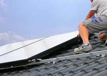 Toode AS; päikesepaneelide ja turvatoodete korrektsest kinnitamisest kaldkatustele