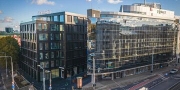 Uusi büroohooneid ehitatakse kapitaalselt ümber. Kawe Plaza. Foto: Siim Kingisepp