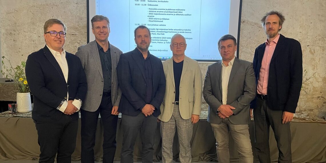 Fotol vasakult Indrek Pappel, Tarvi Kliimask, Priit Kuldsaar, Andres Gailit, Jüri Läll ja Marek Koit. Pildilt puudub Veiko Veskimäe, kes oli samal ajal Pärnu juhtimiskonverentsil, kus ta kuulutati tiitli „Parim juht 2023” võitjaks.