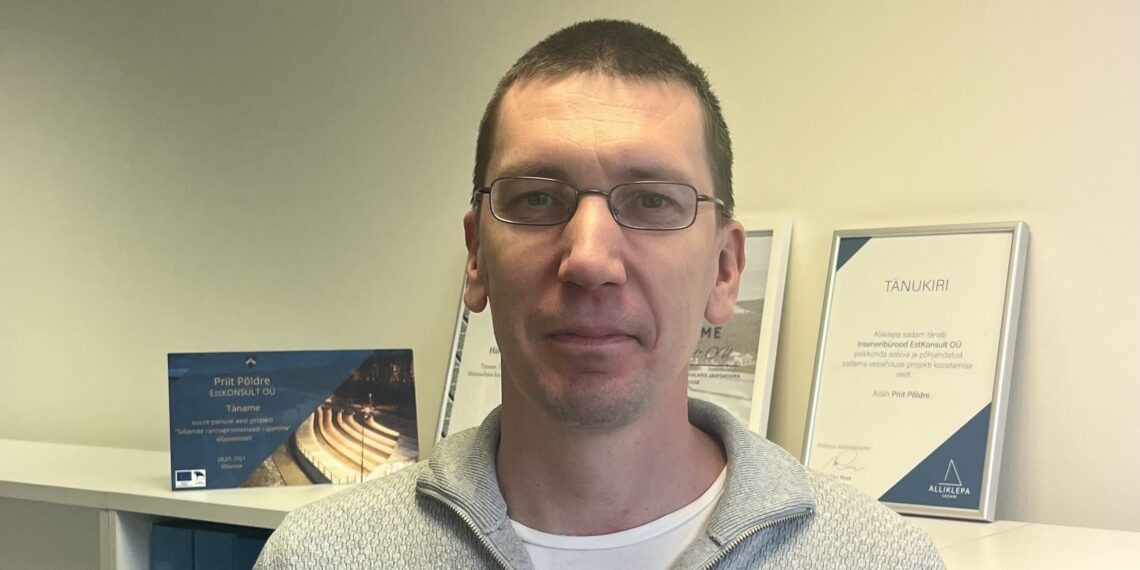 Aasta ehitusinsener 2023 ning aasta parim rajatise ehitusprojekt 2023 tiitli sai Estkonsult OÜ projekteerija Priit Põldre Paldiski LNG-haalamiskai konstruktsioonide projekteerimise eest. Foto: aasta ehitusinseneri konkurss