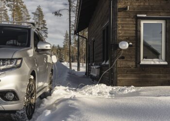 Elekter autosse otse päikesest. Foto: Onninen