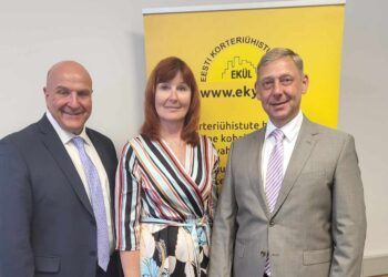 Eesti Kortereiühistute Liidu juhatuse liikmed Andres Jaadla, Angelika Naris ja Urmas Mardi. Foto: EKÜL