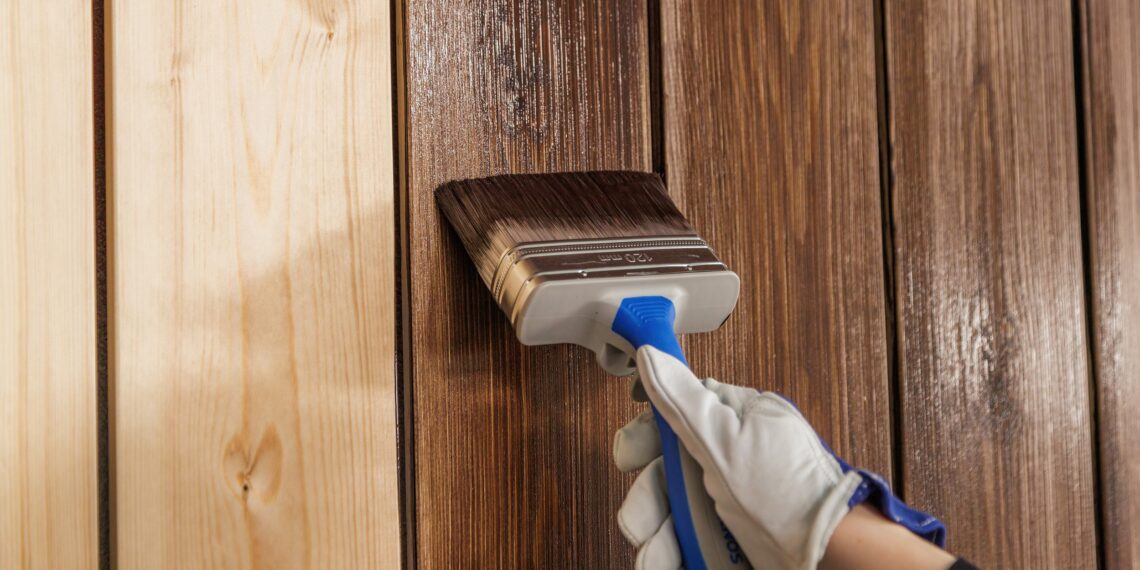 Teknos: kui seni oli Woodex sarja lasuuride kestvus kuni viis aastat, siis uue Woodex Premiumiga on hooldusvälp vähemalt kaks korda pikem! Foto: Teknos