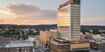 Skellefteå linnas asuv hoonetekompleks on ehitatud ristkihtpuidust ja liimpuidust kombineeritult. Hoonekompleksi kõrgemas osas asub hotell. Lisaks on seal ka teater, galeriid, raamatukogu ja muuseum.