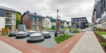 Stoneroc OÜ ja Framm AS on sõlminud lepingu, mille kohaselt Stoneroc omandab Frammi presstoodete (sillutuskivid, äärekivid, õõnesbetoonplokid) äritegevuse.