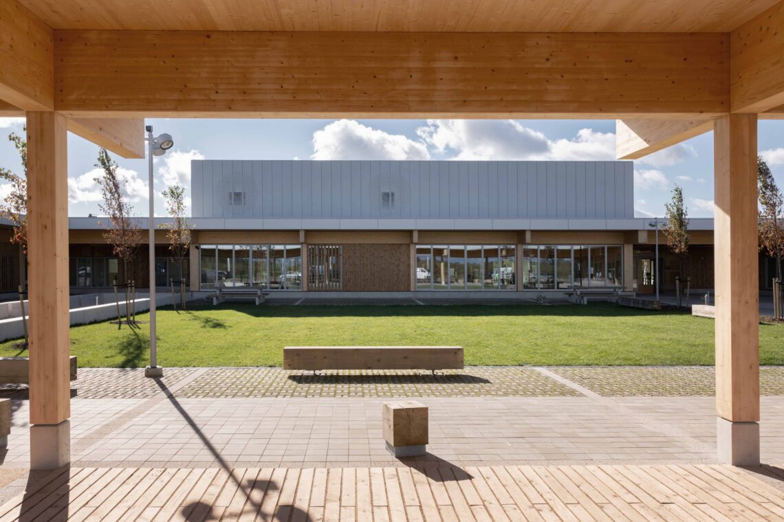 Raadi Lasteaed / Põhikool Raadi alevis Tartu vallas