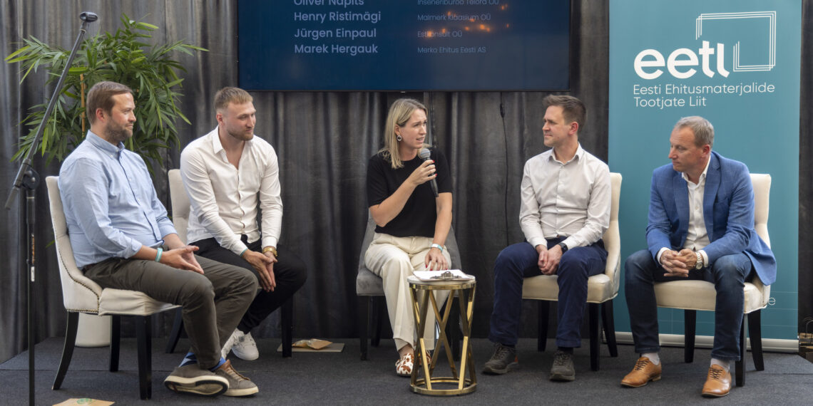Vestlusring: Oliver Napits, Henry Ristimägi, Marina Vaganova, Jürgen Einpaul ja Marek Hergauk. Foto: Erik Riikoja