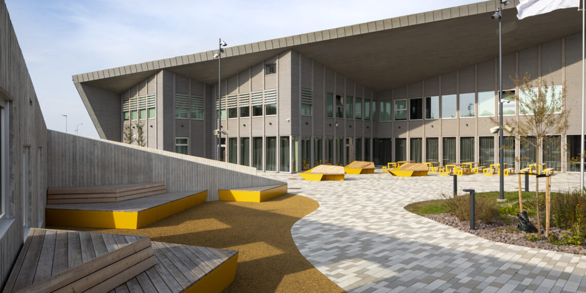 Aasta puitehitis 2024 võitja Rae Gümnaasium. Foto: Martin Siplane