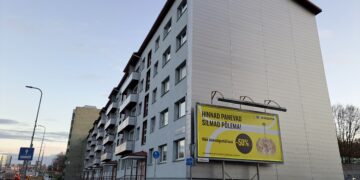 Algas arhitektuurivõistlus levinumat tüüpi kortermajade tehaseliseks renoveerimiseks. A. H. Tammsaare tee 61 renoveeritud hoone, Tüüpprojekt 1-464. Foto: Vikipeedia