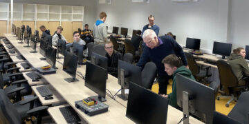 Pärnu Koidula gümnaasiumist on viimase kümnendi jooksul saanud üks olulisemaid koole, kust noored suunduvad tehnikaerialadele õppima.