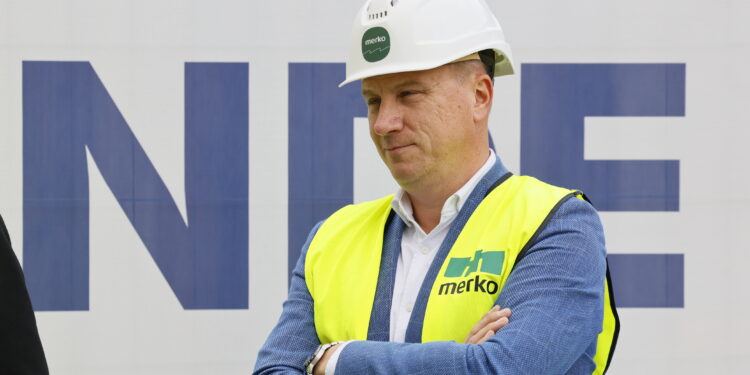 Merkos üldehitust juhtiv Marek Hergauk leiab, et Eesti ehitussektori suurim murekoht on naabritega võrreldes madal tootlikkus. Ta usub, et alliansshangete sagedasem kasutamine aitaks tänu paremale planeerimisprotsessile valdkonnas efektiivsust tõsta. Foto: Egert Kamenik