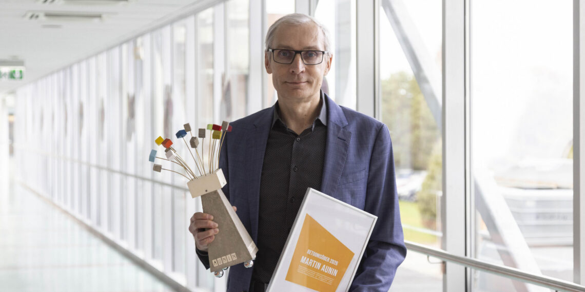 Eesti Betooniühing kuulutas 2026. aasta „Betoonisõbraks” arhitekt Martin Aunini. Foto: Eesti Betooniühing